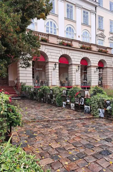Прокуратура вимагає виселити Grand Cafe Leopolis з львівської Ратуші, !Fest реагує 5
