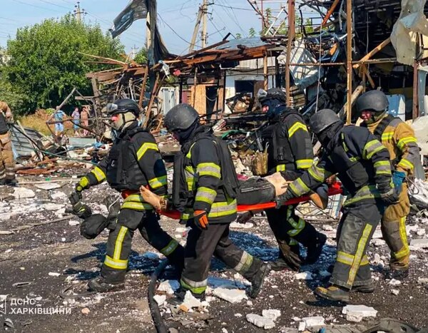 Рятувальники завершили роботи на Харківщині: 10 загиблих від удару РФ