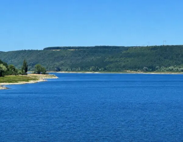 Дністровське водосховище на критично низькому рівні