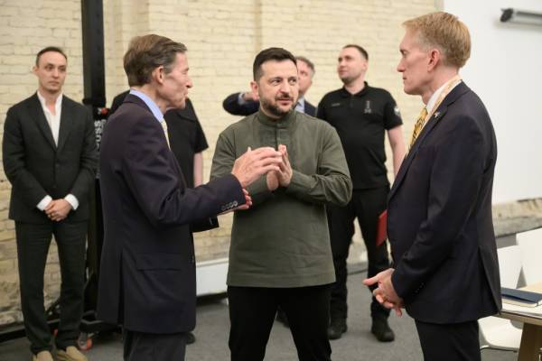 Зеленський та сенатори США обговорили військову допомогу і санкції проти Росії