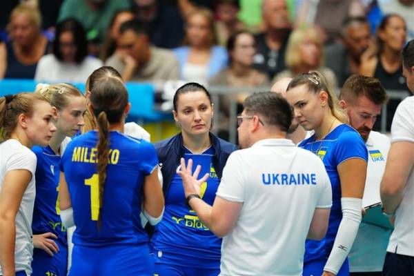 Україна втратила перевагу над Грецією та поступилася на Євро 10