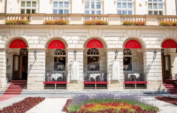 Прокуратура вимагає виселити Grand Cafe Leopolis з львівської Ратуші, !Fest реагує