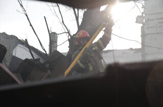Київ в огні: пожежі та жертви після удару по двох районах 11