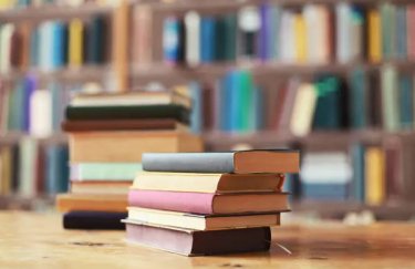 Російська агресія знищила 10 мільйонів українських книжок, ставлячи видавничу галузь на межу виживання 15 Російська агресія знищила 10 мільйонів українських книжок, ставлячи видавничу галузь на межу виживання 10