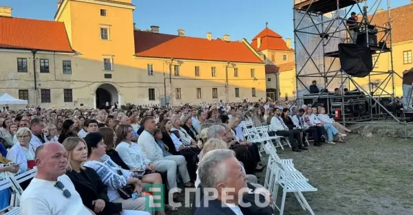Коли цвіте папороть" Станіславовича оживило Жовківський замок 21