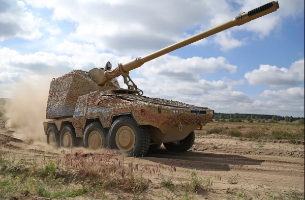 Пісторіус, ймовірно, випадково підтвердив, що Україні передадуть найновіші гаубиці RCH-155, як повідомляє Bild. 2