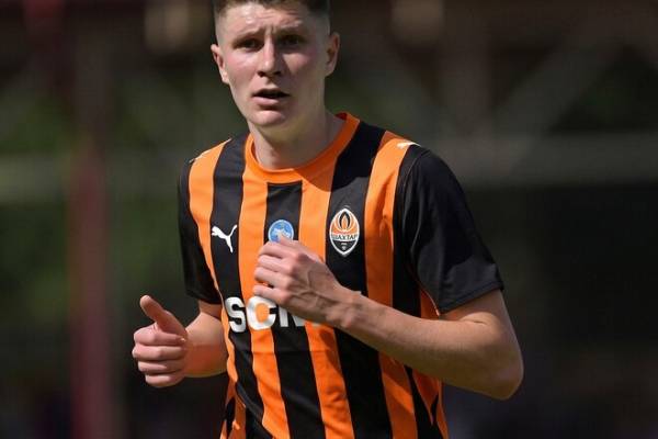 ЧАС НОВИН в Україні 35 Шахтар” підписав гравця збірної України