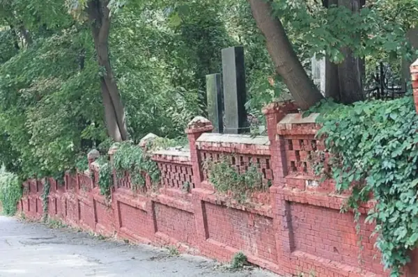 КМДА: паркан на Байковому цвинтарі не мав історичної цінності