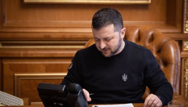 Зеленський обговорив із прем’єром Нідерландів захист від російських ракет
