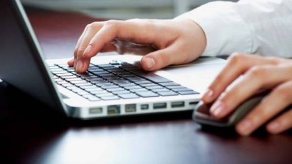 Work.ua: українські чоловіки до 25 років скоротили пошук роботи на 19% після змін правил виїзду
