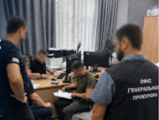 Офіцер ЗСУ збагатився на мільйони: підозра за елітну нерухомість, Audi та відпочинок у Буковелі