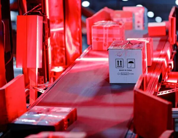 «Нова пошта» переформатовує логістику під загрозою російських атак