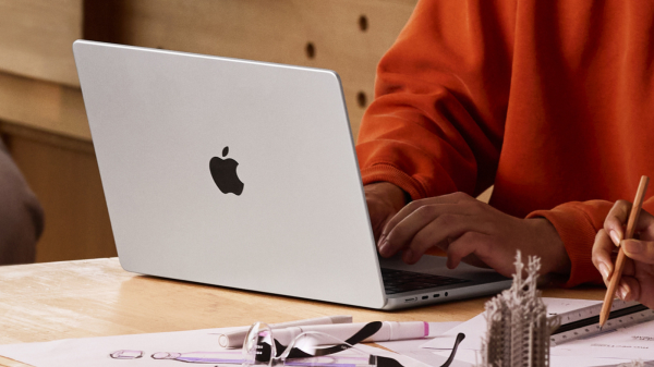 Де у Києві придбати MacBook Pro: п'ятірка найкращих варіантів 4 Де у Києві придбати MacBook Pro: п'ятірка найкращих варіантів 4