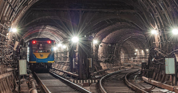 Київське метро подовжує роботу на годину з 10 вересня
