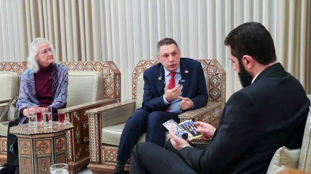 Зниклий журналіст Остін Тайз переданий режиму Асада через зрадника-водія 12
