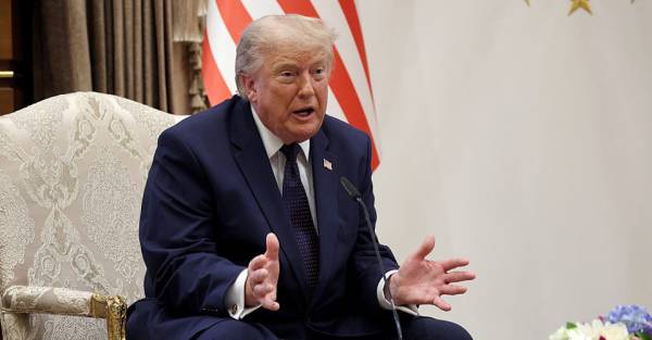 Ісландія викликала посла США через публікацію Трампа