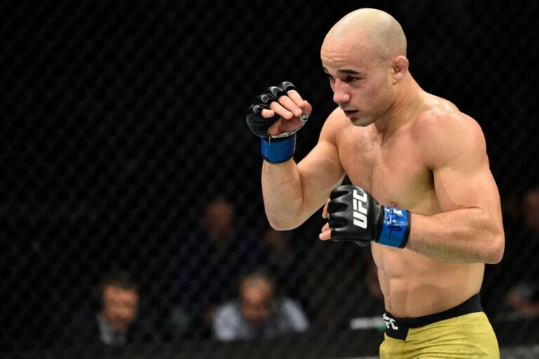 Ексбоєць UFC, що став поліцейським, жорстоко побив водія під час напруженої зупинки 35