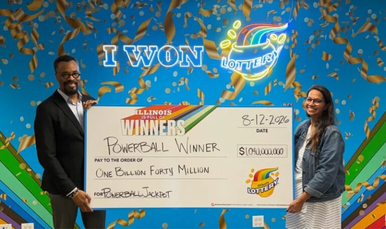 Гравець з Іллінойсу виграв $1,04 мільярда в Powerball за лотерейний квиток за $2 15