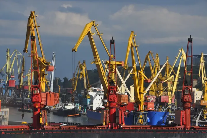 Блокада морського коридору. «Нібулон» пояснив, наскільки дорожчою є альтернативні канали експорту зерна
