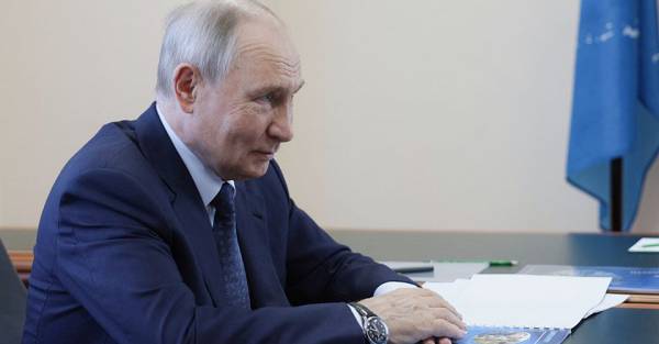 Путін веде переговори про мир з Трампом, але не зупиняє атак на Україну