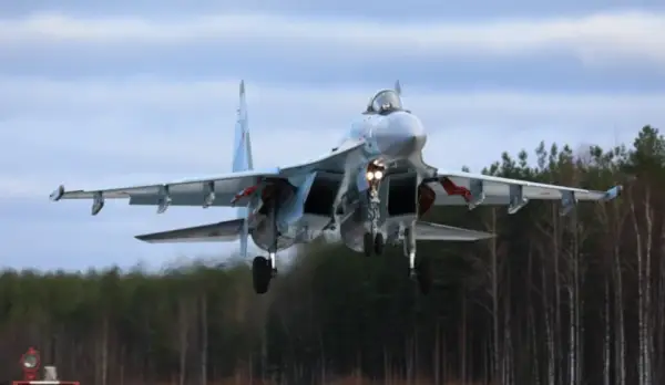 Два Су-35С розбились в небі над Курщиною 4