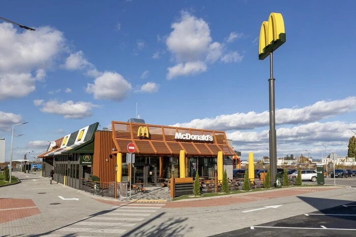 McDonald's пояснює причини зникнення популярних страв з меню 20 McDonald's пояснює причини зникнення популярних страв з меню 10