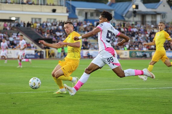 Лівий Берег здолав Епіцентр 2:0 у матчі чемпіонату