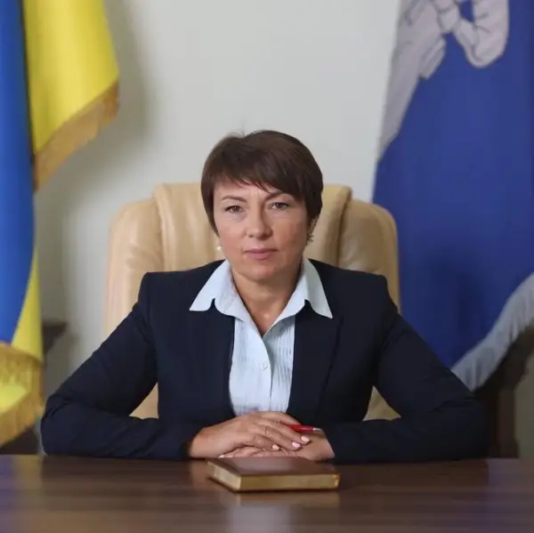 Умань: мер, відкликана громадою, поки не полишає крісло 4 Умань: мер, відкликана громадою, поки не полишає крісло 4