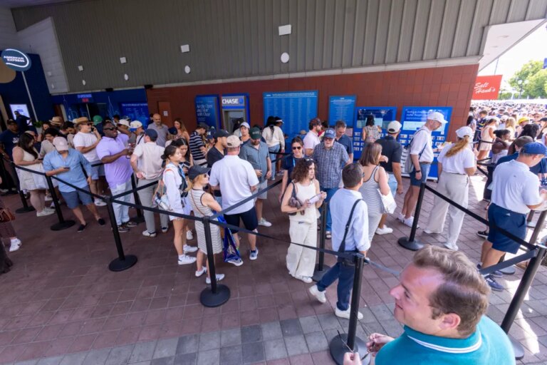 Бутерброд за $38 захоплює US Open: чому він вартий ціни та черги 37 Бутерброд за $38 захоплює US Open: чому він вартий ціни та черги 37