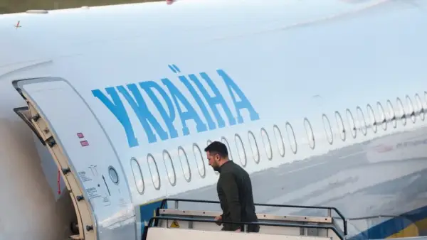 Літак Зеленського в Молдові ледь не атакував дрон
