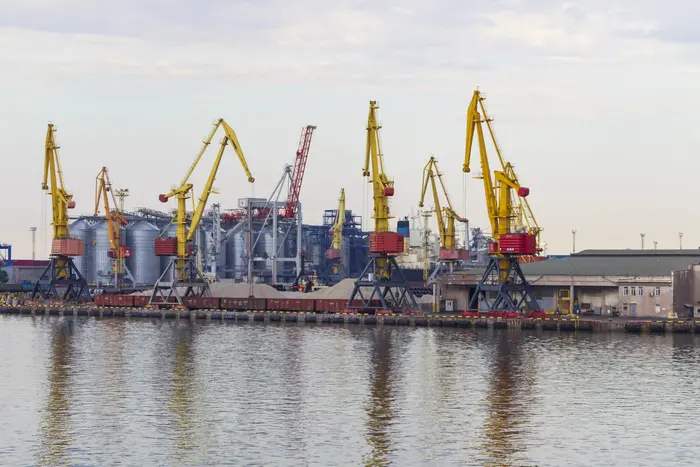 Україна треба терміново розблокувати чорноморські порти, альтернативи немає – Центр транспортних стратегій