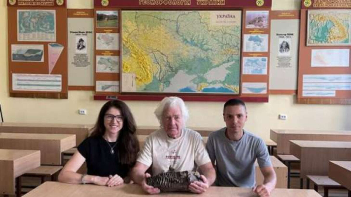 Зуб мамонта вагою 7 кг знайшли в річці Стрий 3 Зуб мамонта вагою 7 кг знайшли в річці Стрий 2