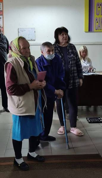 Харківські лікарі оцінили стан переселенців та надали допомогу з реабілітації 6 Харківські лікарі оцінили стан переселенців та надали допомогу з реабілітації 6
