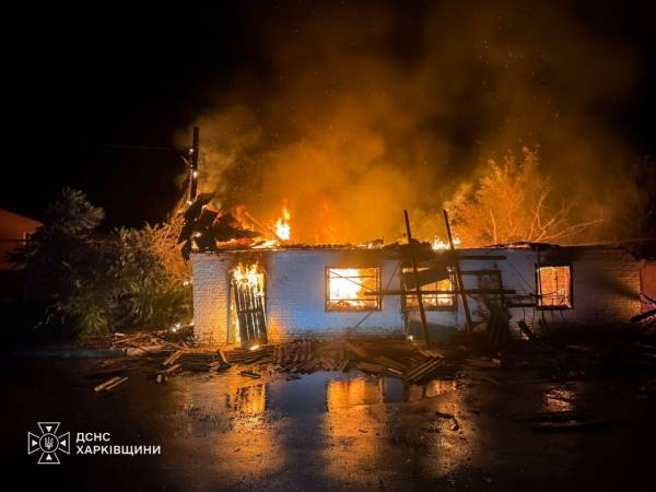 Богодухів: пожежа спалахнула після атаки дрона