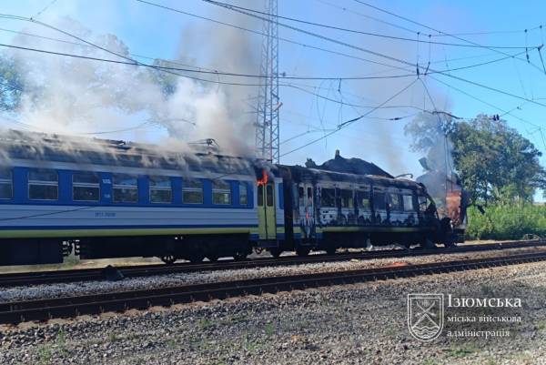 Харківщина: дрон атакував залізничний потяг