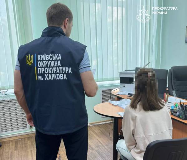 Суд у Харкові розбиратиметься зі справою жінки, яка працювала на наркошоп 2