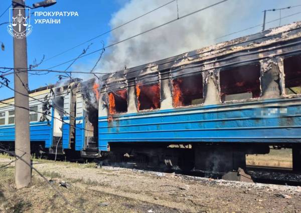 Удар по потягу на Харківщині: загинув чоловік, вісім людей травмовані 6 Удар по потягу на Харківщині: загинув чоловік, вісім людей травмовані 6