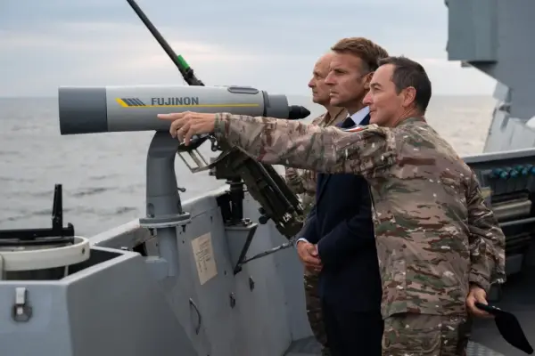 Емманюель Макрон, випробування міжконтинентальної балістичної ракети Емманюель Макрон, випробування міжконтинентальної балістичної ракети