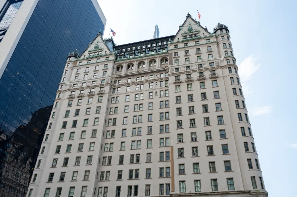 Plaza Hotel закривається на чотири роки 11