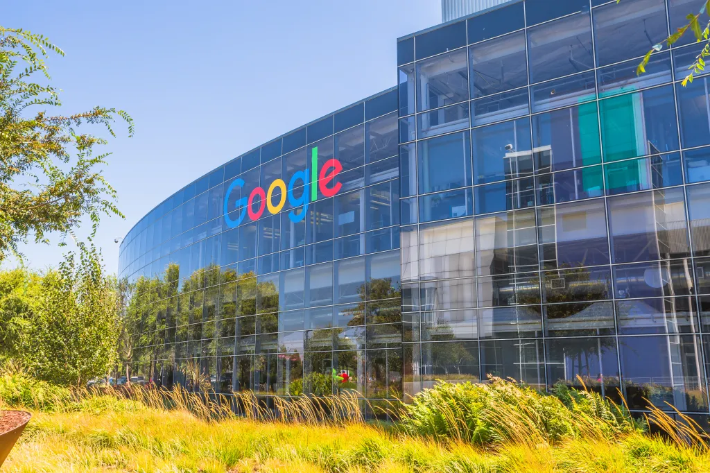 Інженер Google звільняється від пенсійних накопичень через страх перед ШІ-апокаліпсисом 7 Інженер Google звільняється від пенсійних накопичень через страх перед ШІ-апокаліпсисом 7
