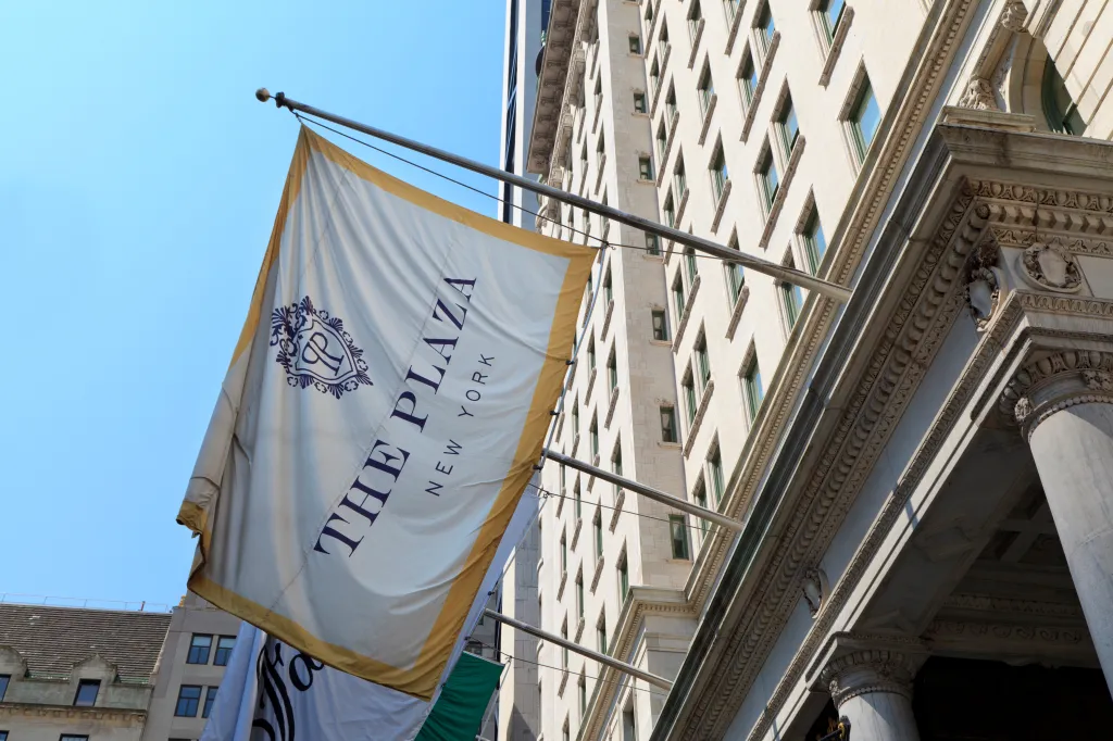 Plaza Hotel закривається на чотири роки 15