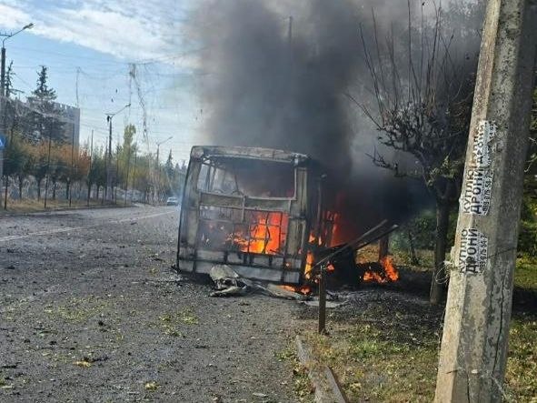 Росія вбила 33 людей ударом по автобусу в Краматорську (оновлено) фото 3