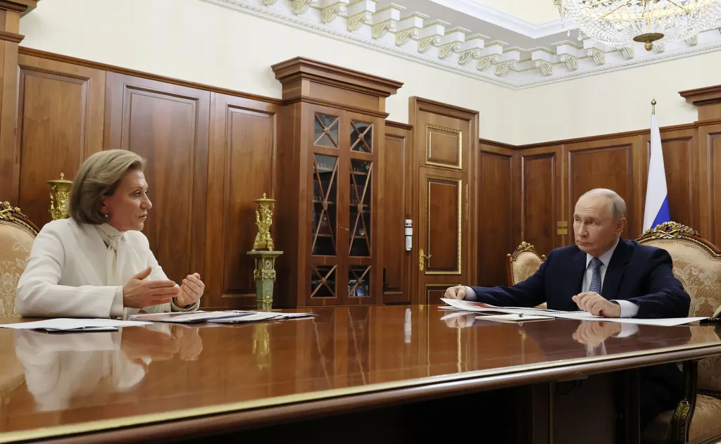 В Росії спалах чуми: науковець помер, Путіна звинувачують у приховуванні 9