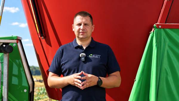 Strautmann Verti-Mix 1251: як інновація формує кормовий стіл для зростання надоїв 35