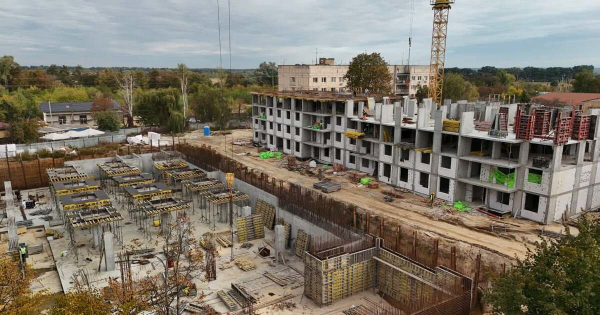 У Гостомелі відновили житловий квартал із тисячним укриттям