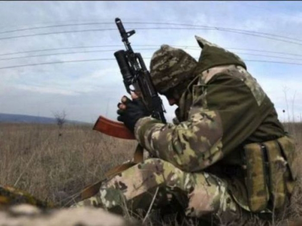 Цей боєць попросив не називати його прізвище. Не тому, що він якийсь суперсекретний. Просто його батьки досі не знають, що він на війні. 1