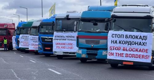 На кордоні з Польщею українські перевізники розпочали акцію протесту - INFBusiness